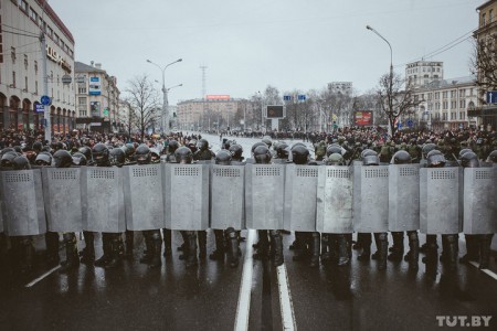 “Дазвол ператвараецца ў забарону”. Суд зноў заняў бок уладаў у спрэчцы аб заяўцы на Дзень Волі