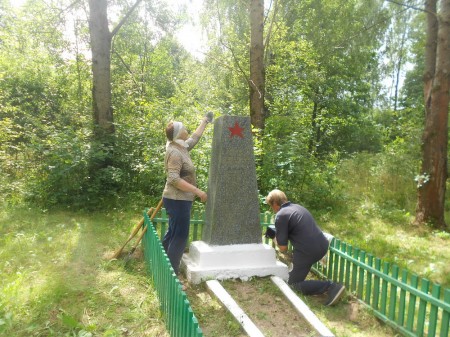 У Лагойскім раёне сябры БХД ушанавалі памяць ахвяр таталітарызму (фота)