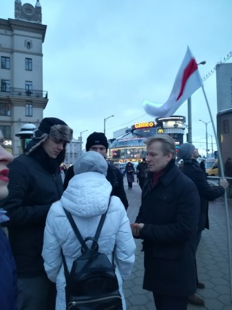 БХД правяла вялікі пікет каля Чыгуначнага вакзалу ў Менску (фота)