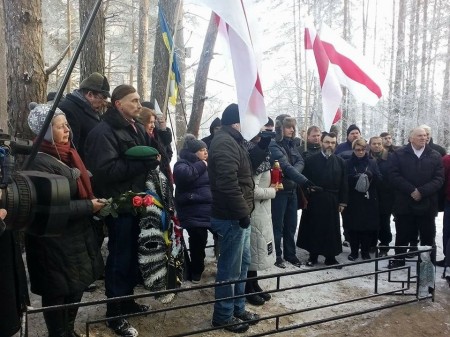 Сябры БХД ушанавалі памяць Міхася Жызнеўскага (фота)