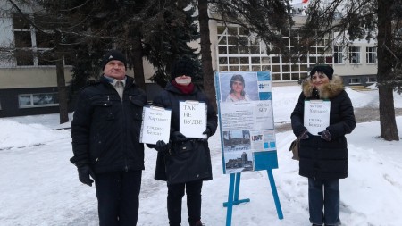 Прамоўцы БХД у Віцебску зладзілі пікет у падтрымку незалежных СМІ і свабоды словы (фота)