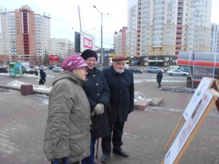 Галіна Каржанеўская распачала першыя пікеты ў якасці кандыдата