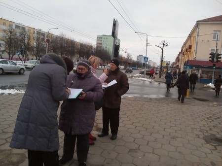 У Бабруйску пачаўся збор подпісаў за рэформу судовай сістэмы (фота)