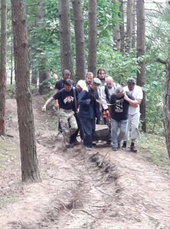 Гарадзенскія актывісты ўсталявалі помнікі паўстанцам 1863 - 1864 гадоў (фота)