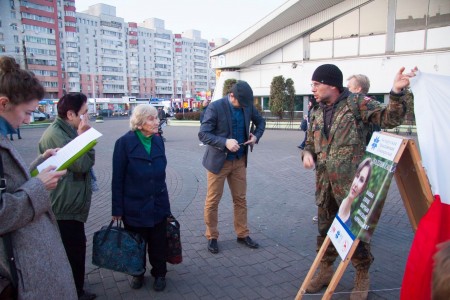 Апазіцыянеры заклікалі падняць настаўнікам зарплату вышэй сярэдняй (фота)