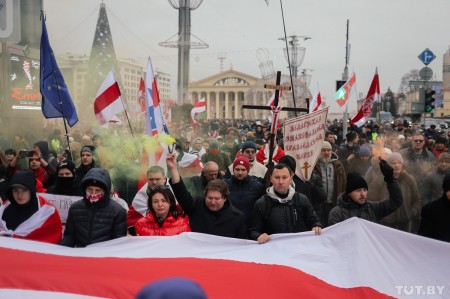 У Менску праходзіць акцыя пратэсту супраць інтэграцыі (фота)