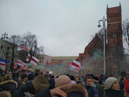 У Менску праходзіць акцыя пратэсту супраць інтэграцыі (фота)